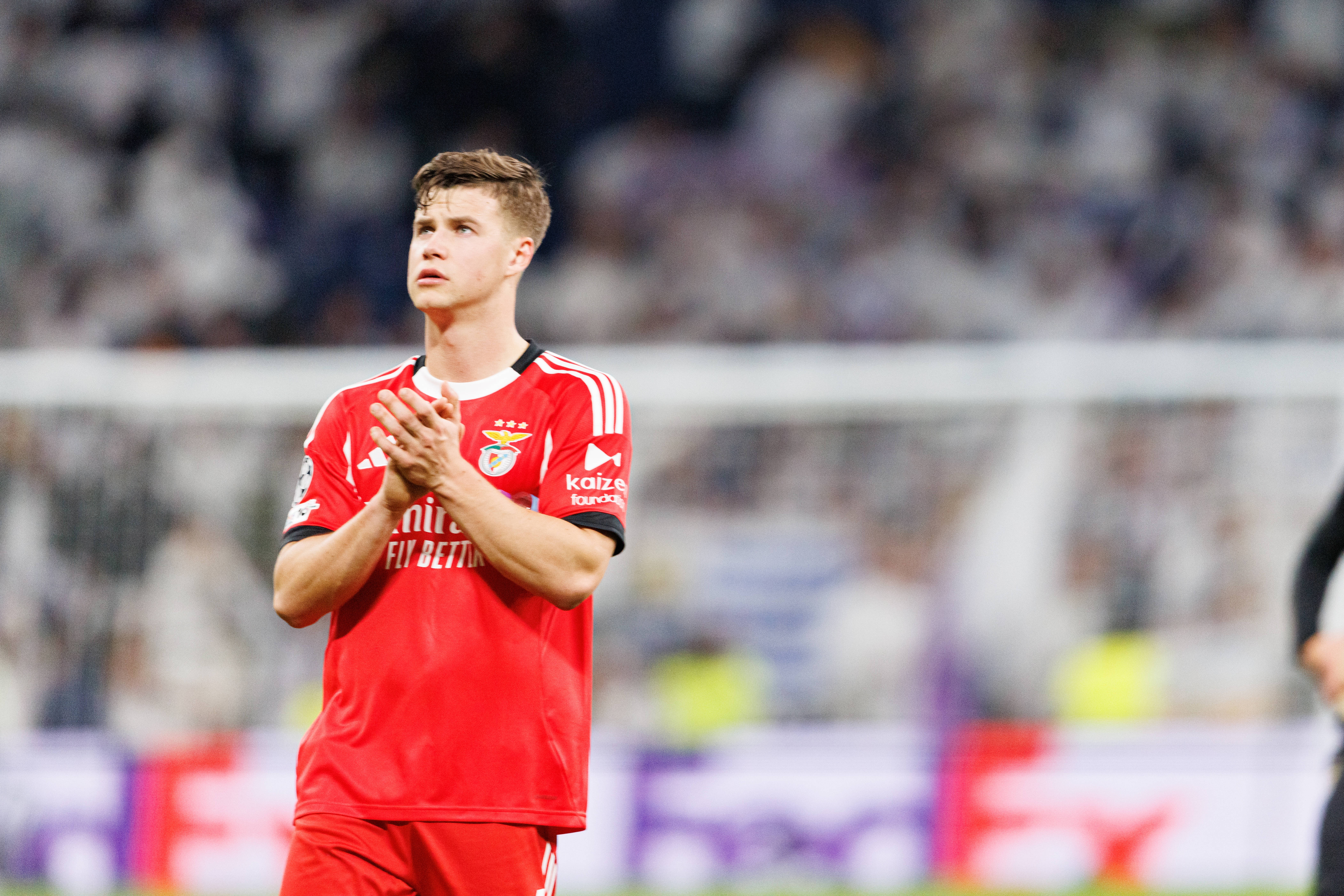 世界杯高清比赛直播-葡媒：曼联球探多次考察本菲卡左后卫达尔，考虑夏窗报价