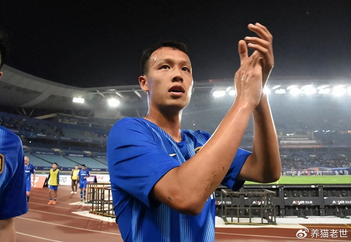 世界杯手机官网直播app下载-意外！拉唐踢申花前腰的效果还不如谢鹏飞？球队替津门虎给出答案|上海申花|天津津门虎|斯卢茨基|特谢拉|主力_新浪体育_新浪新闻